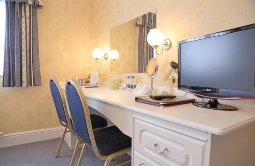 Whitby Hotel | Saxonville Hotel