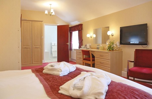 Whitby Hotel | Saxonville Hotel