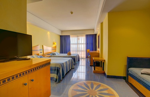 Bahia Calma Hotel | SBH Crystal Beach Hotel & Suites - Adults Only