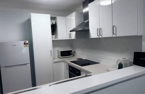 Scarborough Apartment | Scarborough & Absolutely Beachfront