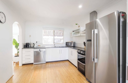 Scarborough Villa | Scarborough Coastal Villa - Executive Escapes