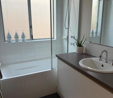 Scarborough House | Scarborough Vacay - 3 bed house