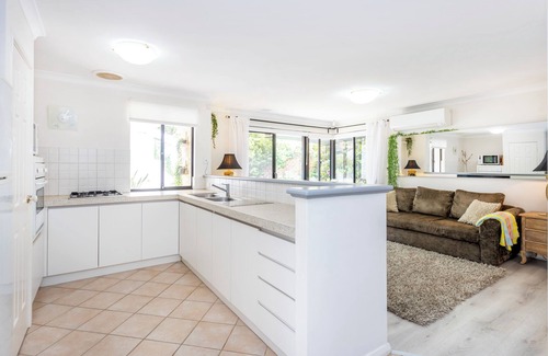 Scarborough Villa | Scarborough Villa On Duke - Executive Escapes