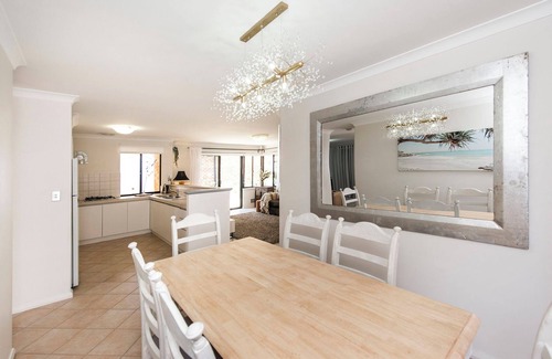 Scarborough Villa | Scarborough Villa On Duke - Executive Escapes