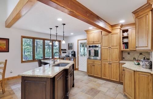 Pocono Pines House | ScatterJoy, the #1 ranked lakefront retreat at Platinum Lake Naomi Club