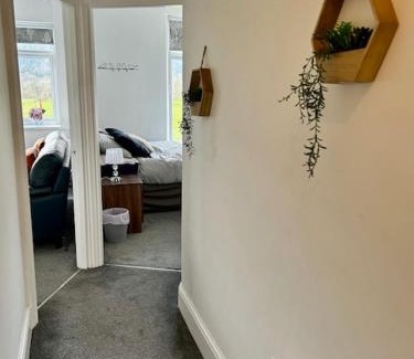 Llanrwst Apartment | Scenic 2Bed Retreat - Gateway to Snowdonia