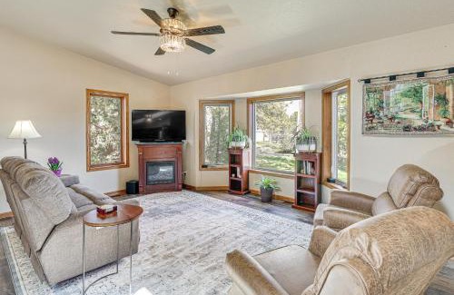 Rapid City House | Scenic and Serene Rapid City Getaway on 1 half Acres!