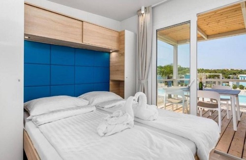 Municipality of Omisalj Ski Chalet | Scenic Chalet in Omišalj with Swimming Pool