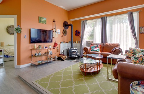 East Dorset Apartment | Scenic Dorset Duplex < 3 Mi to Emerald Lake!