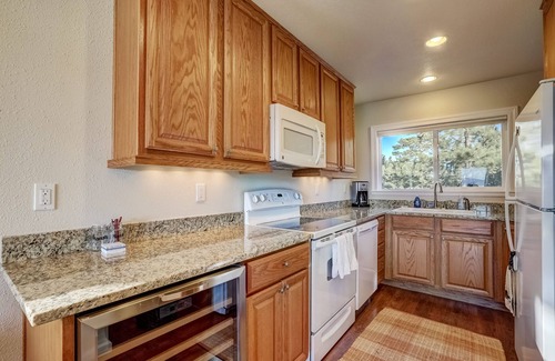 Tahoe Village House | Scenic Escape - BEST views of Lake Tahoe!