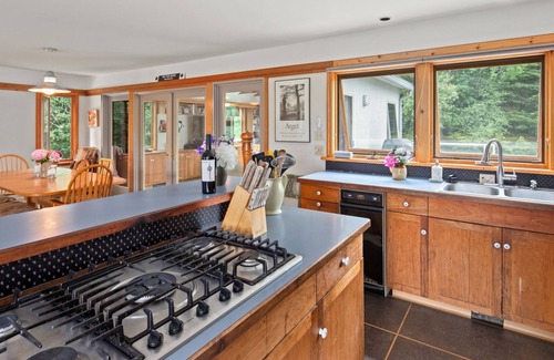 Warren Ski Chalet | Scenic Getaway: Unique Large Home with Breathtaking Views of Sugarbush Resort