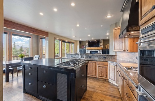 Highland Estates House | Scenic Getaway with Entertainment Haven: 5 BR 5 BA