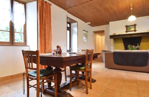 Allas-les-Mines House | Scenic Home in Berbiguières
