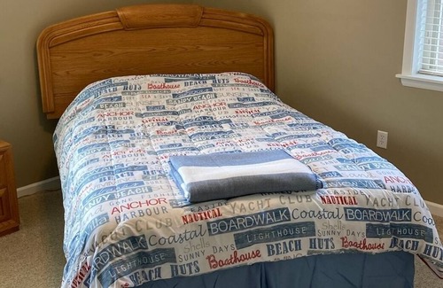 Twin Lake House | Scenic Lakefront by MI Adventure, Golf, numerous nearby attractions & fun!