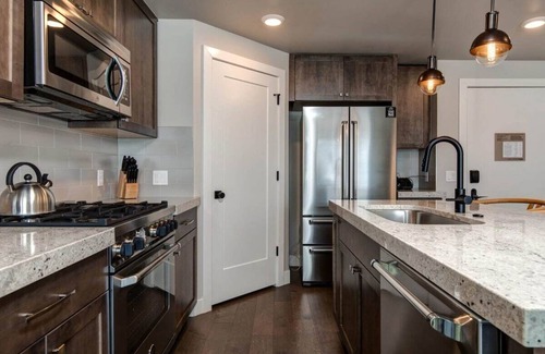 Park City Condo | Scenic Mountain Escape Black Rock Resort 2BR Condo