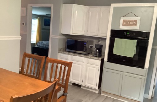Cave Spring House | Scenic Mountain Views 4 Bed 2 Bath