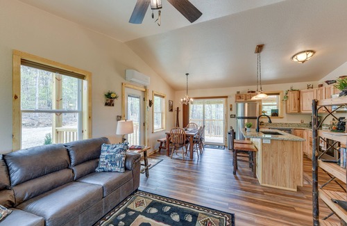 Murphy Cabin | Scenic Murphy Cabin w/Hot Tub, Fire Pit & Views