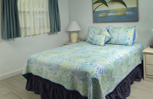 Indialantic Resort | Scenic Pool View Room: Your Romantic Getaway Spot | Free Parking