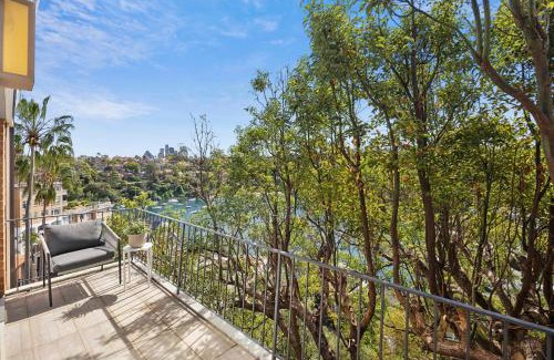 Mosman Apartment | Scenic Private Exclusive Waterfront View at Mosman