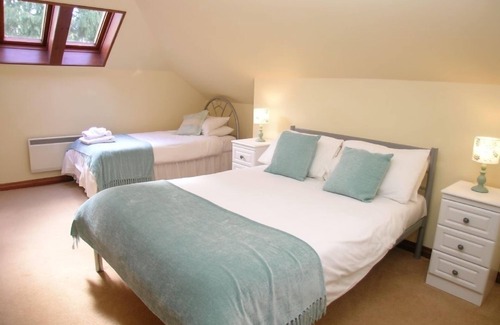 Perth Cottage | Scenic Rural Tranquility for 2 in central loaction. Pets Welcome
