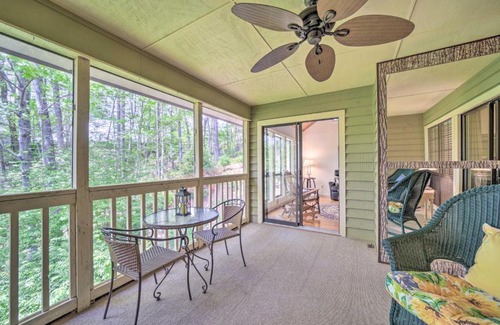 Sapphire Apartment | Scenic Sapphire Condo with Deck and Gas Grill!