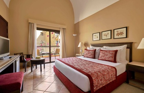 El Quseir Resort | Scenic Sea Views | Waterpark, Spa, Tennis Courts & Family-Friendly Fun