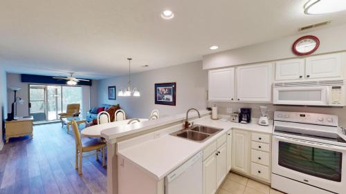 Pawleys Island Villa | Scenic Serenity 2 Bedroom Villa with Balcony