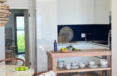 Clifton Apartment | Scenic Serenity in Clifton - Number 6306