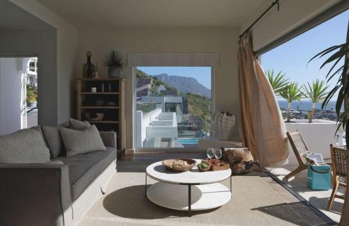 Clifton Apartment | Scenic Serenity in Clifton - Number 6306