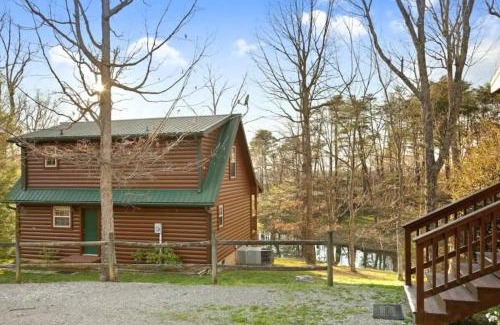 Trenton House | Scenic Solitude at Cabins in the Clouds