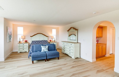 Monterey House | Scenic & Spacious Monterey Home - 7 Mi to Beach!