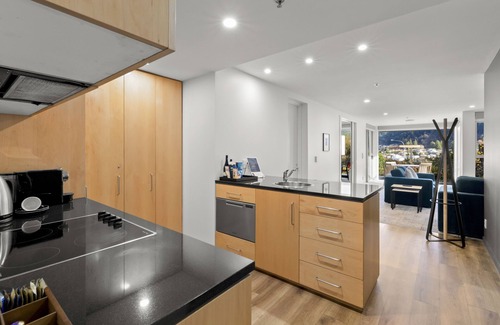 Queenstown City Centre Hotel | Scenic Suites Queenstown