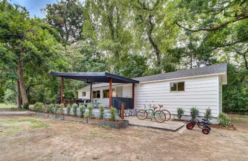 Tulsa House | Scenic Tulsa Getaway with Deck and Fire Pit