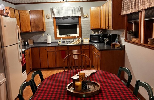 Elroy House | Scenic views on 20 acres! The Family Cabin awaits. Sleeps 10