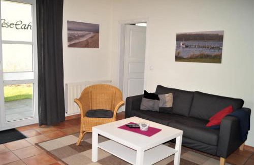 Alt Gaarz House | Schön gelegene Fewo mit Poolnutzung, Terrasse, Blick auf Salzhaff, 2 Slz