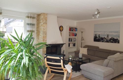 St Lorenz Apartment | Schöne 120-qm-Ferienwohnung - Sonnenterrasse - Stadtgrenze Lübeck