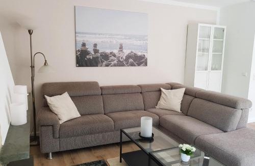 St Lorenz Apartment | Schöne 120-qm-Ferienwohnung - Sonnenterrasse - Stadtgrenze Lübeck