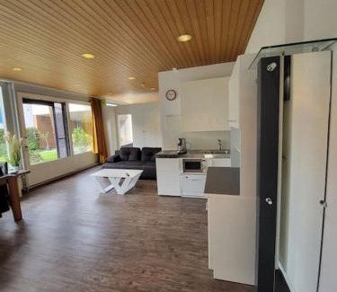 Gersau Apartment | Schöne ruhige Wohnung mit Sicht auf den Innenpark