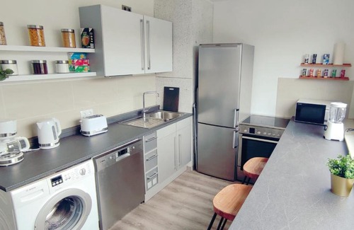 Hagen-Hohenlimburg Apartment | Schöne Wohnung mit Balkon/Parkplatz/Aufzug