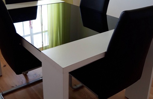 Haleben Apartment | Schöne Zeit im Landhaus Stil mit Seen in der Nähe