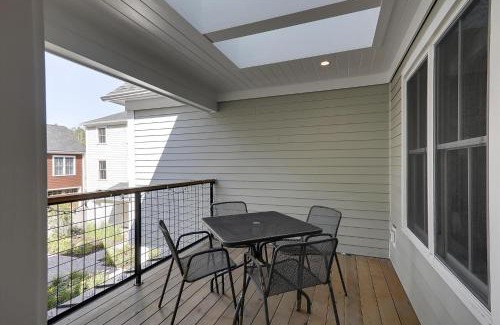 Stowe Area House | Scharkie Ski Haus