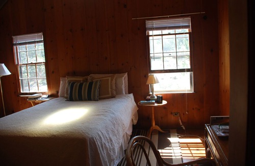 Beach Hampton Cottage | Scheffer Beach Cottage, 200 Yards from Private Beach