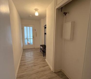 Bad Wilhelmshoehe Apartment | Schicke Wohnung gegenüber Bahnhof
