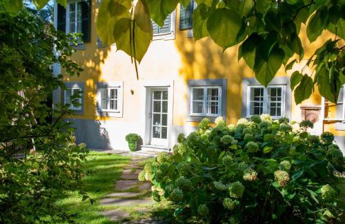 Laakirchen Apartment | Schloss Rauchenbichl