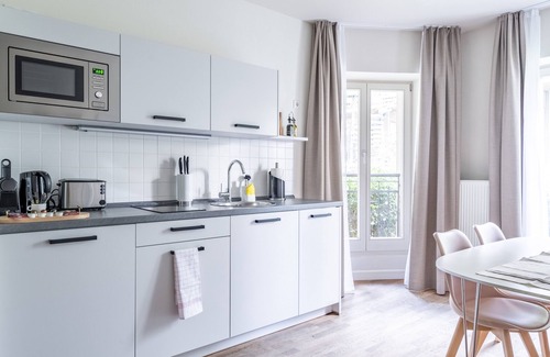 Prenzlauer Berg Apartment | Schoenhouse Berlin City Street