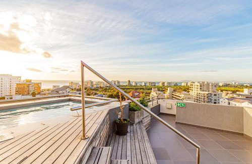 Three Anchor Bay Apartment | Scholtz Penthouse
