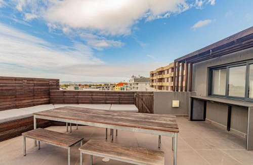 Three Anchor Bay Apartment | Scholtz Penthouse