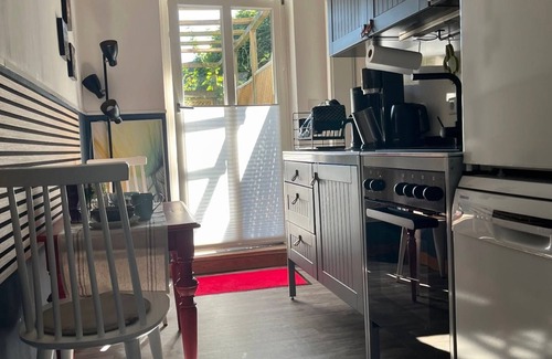 Buxtehude Apartment | Schönwälder vacation apartment with terrace and wall box - Holiday apartment