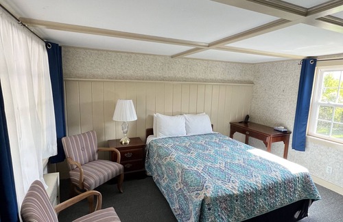 North Conway Hotel | School House Inn