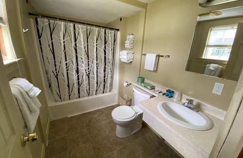 North Conway Hotel | School House Inn